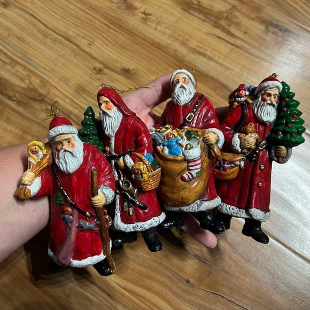 4 Plastic Santa Claus Ornaments 6" Blow‎ Mold Hollow Vintage Farmhouse Rustic